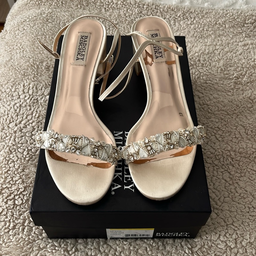 Badgley Mischka block heels in ivory